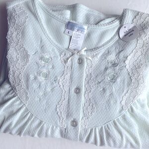 MISS ELAINE HEAVENLY BODIES FLORAL EMBROIDERED LACE TRIM LONG SLEEVE NIGHTGOWN L